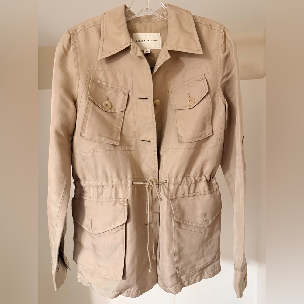 [NWOT] Banana Republic 100% Silk Beige Utility Jacket Size S